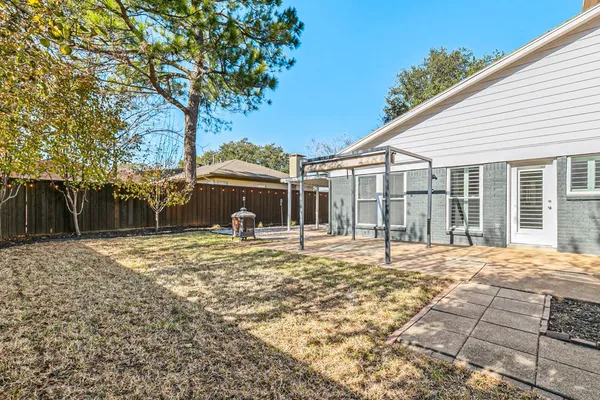 $629,000 | 2010 Heather Brook Drive, Grapevine, TX 76051