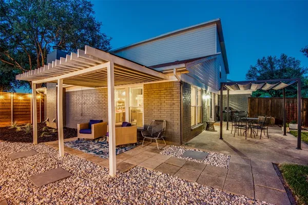 $629,000 | 2010 Heather Brook Drive, Grapevine, TX 76051