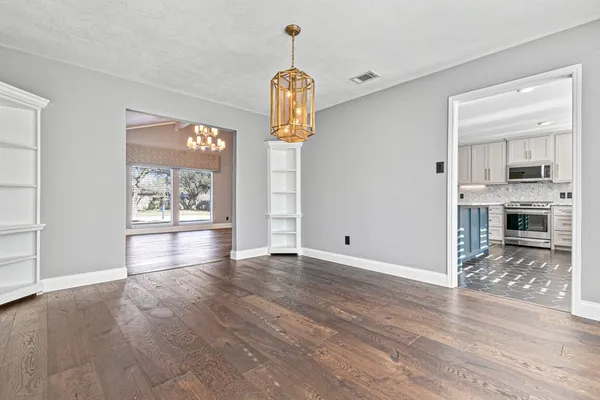 $629,000 | 2010 Heather Brook Drive, Grapevine, TX 76051