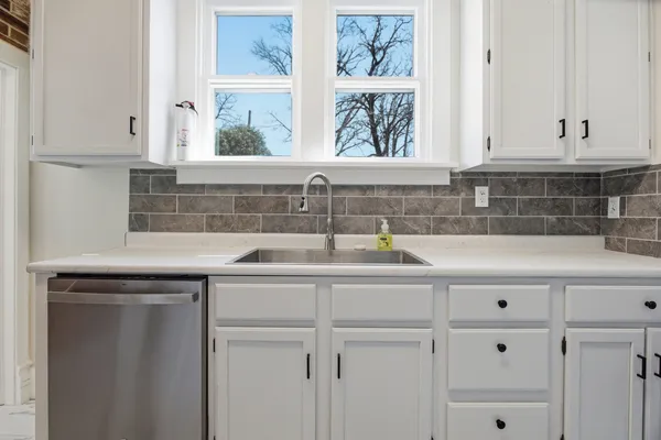 $189,900 | 214 East William Street, Monticello, IL 61856