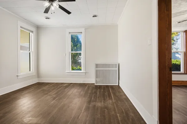 $189,900 | 214 East William Street, Monticello, IL 61856