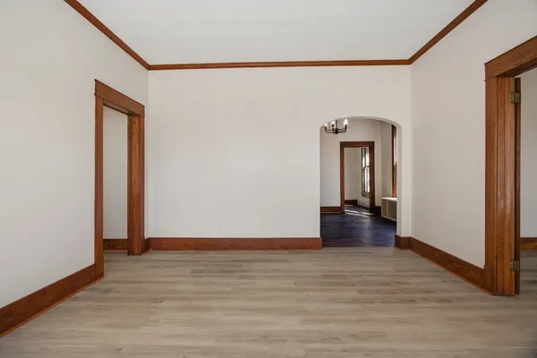 $189,900 | 214 East William Street, Monticello, IL 61856