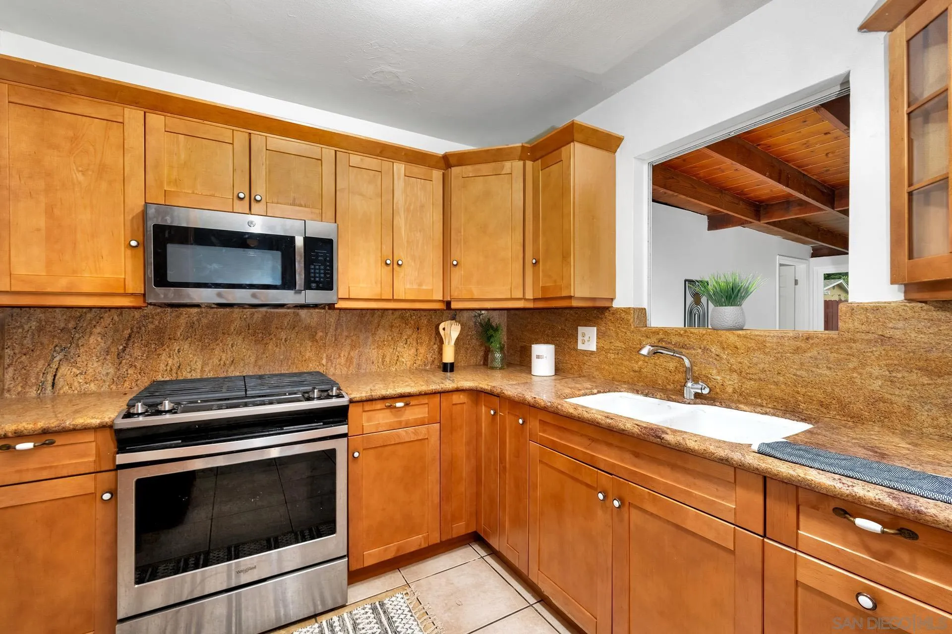 839 Rangeview Street Spring Valley, CA 91977 - Photo 11 of 28 Gallery Image 11