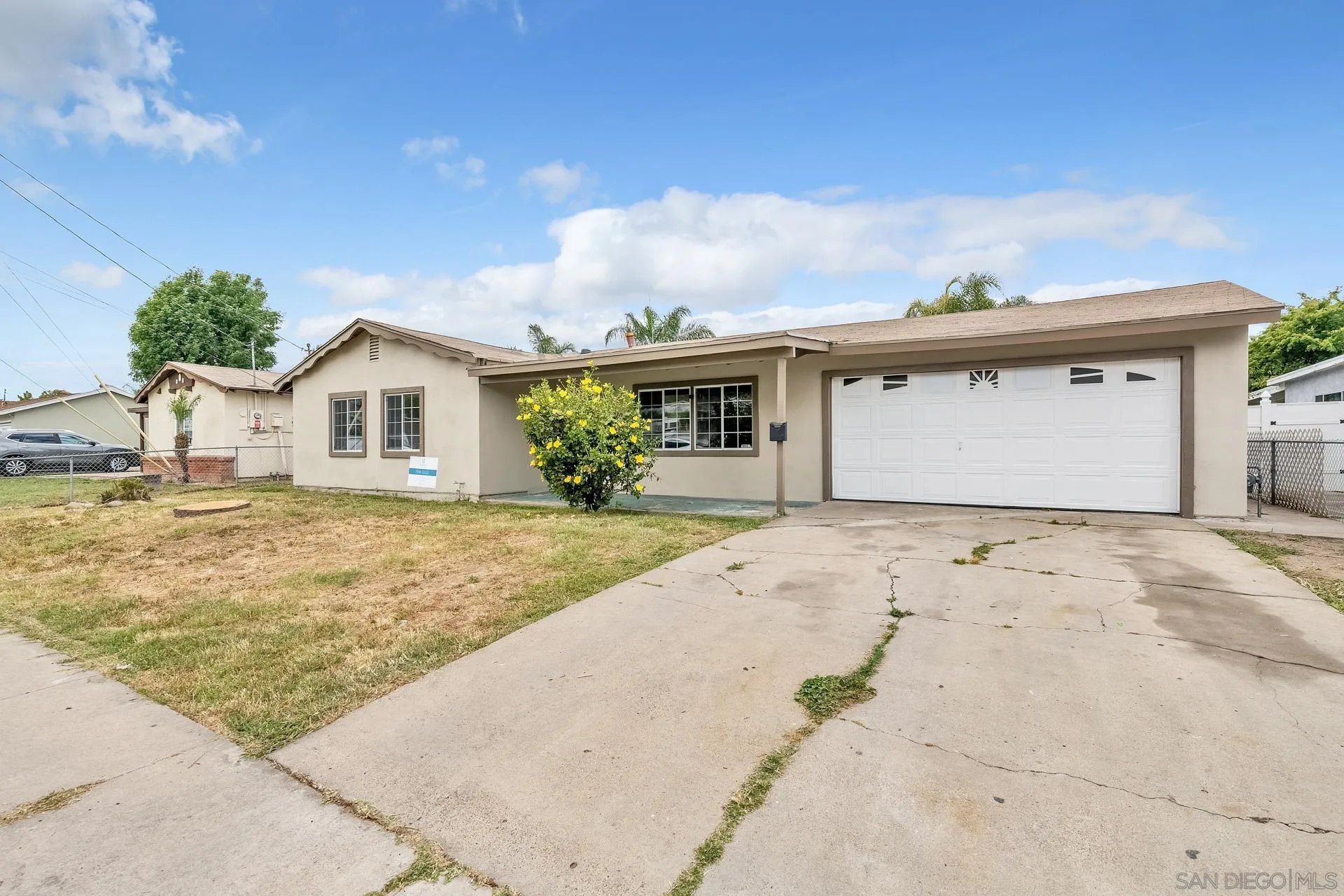 839 Rangeview Street Spring Valley, CA 91977 - Photo 3 of 28 Gallery Image 3