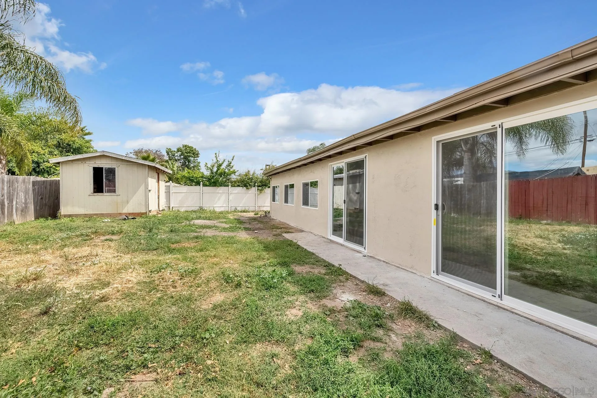 839 Rangeview Street Spring Valley, CA 91977 - Photo 5 of 28 Gallery Image 5