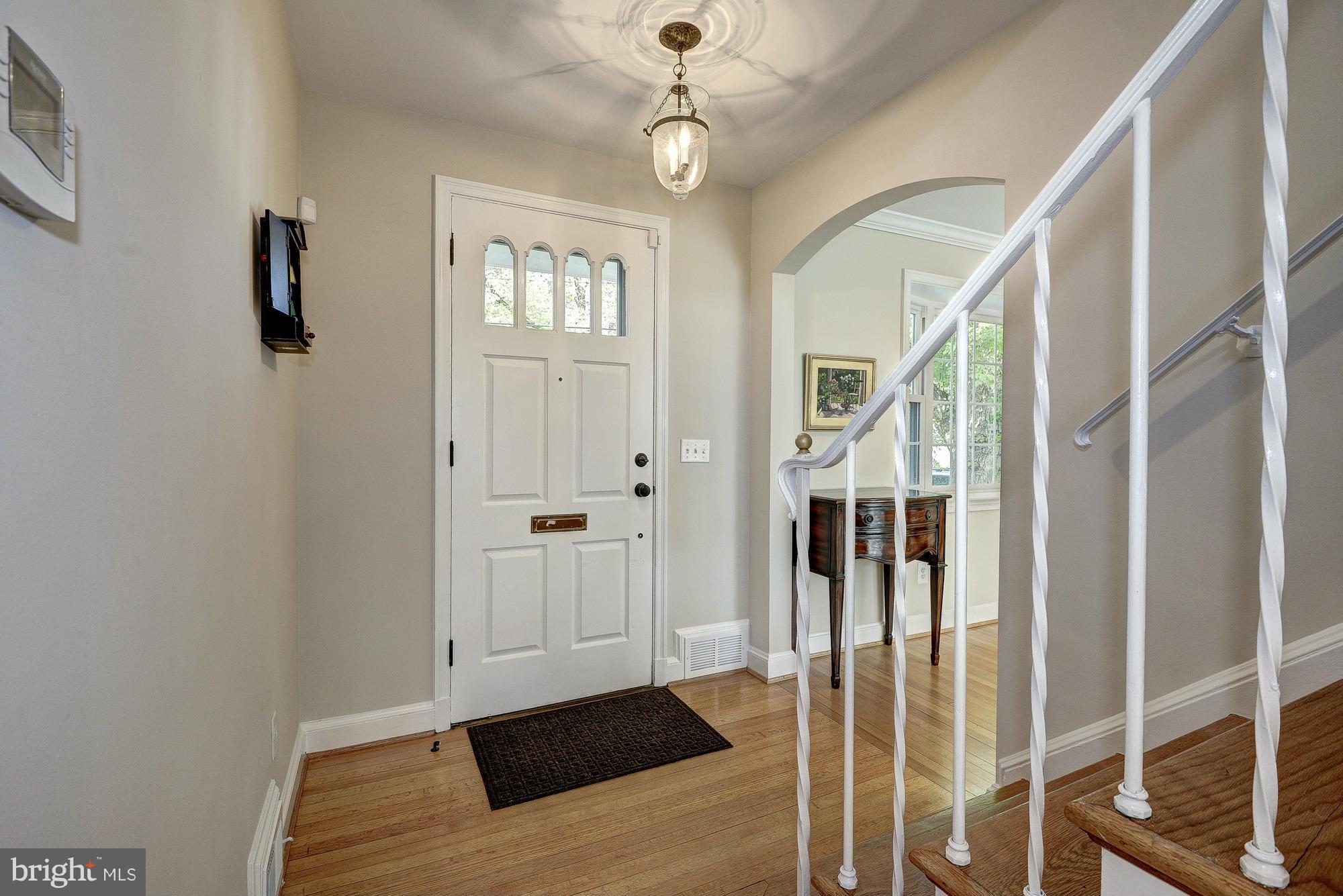 4606 Merivale Road Chevy Chase, MD 20815 - Photo 11 of 22 Interior (General)