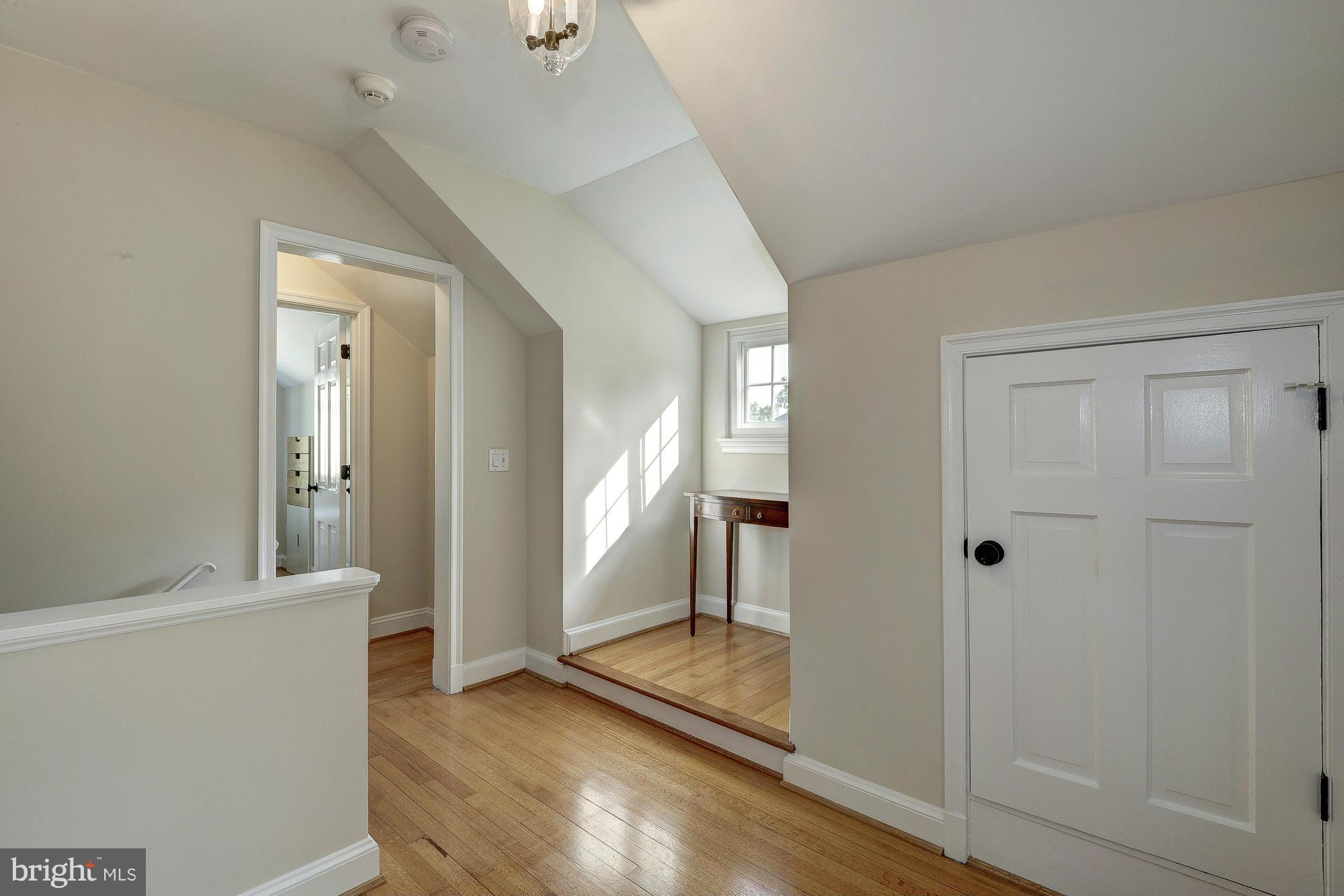 4606 Merivale Road Chevy Chase, MD 20815 - Photo 14 of 22 Interior (General)