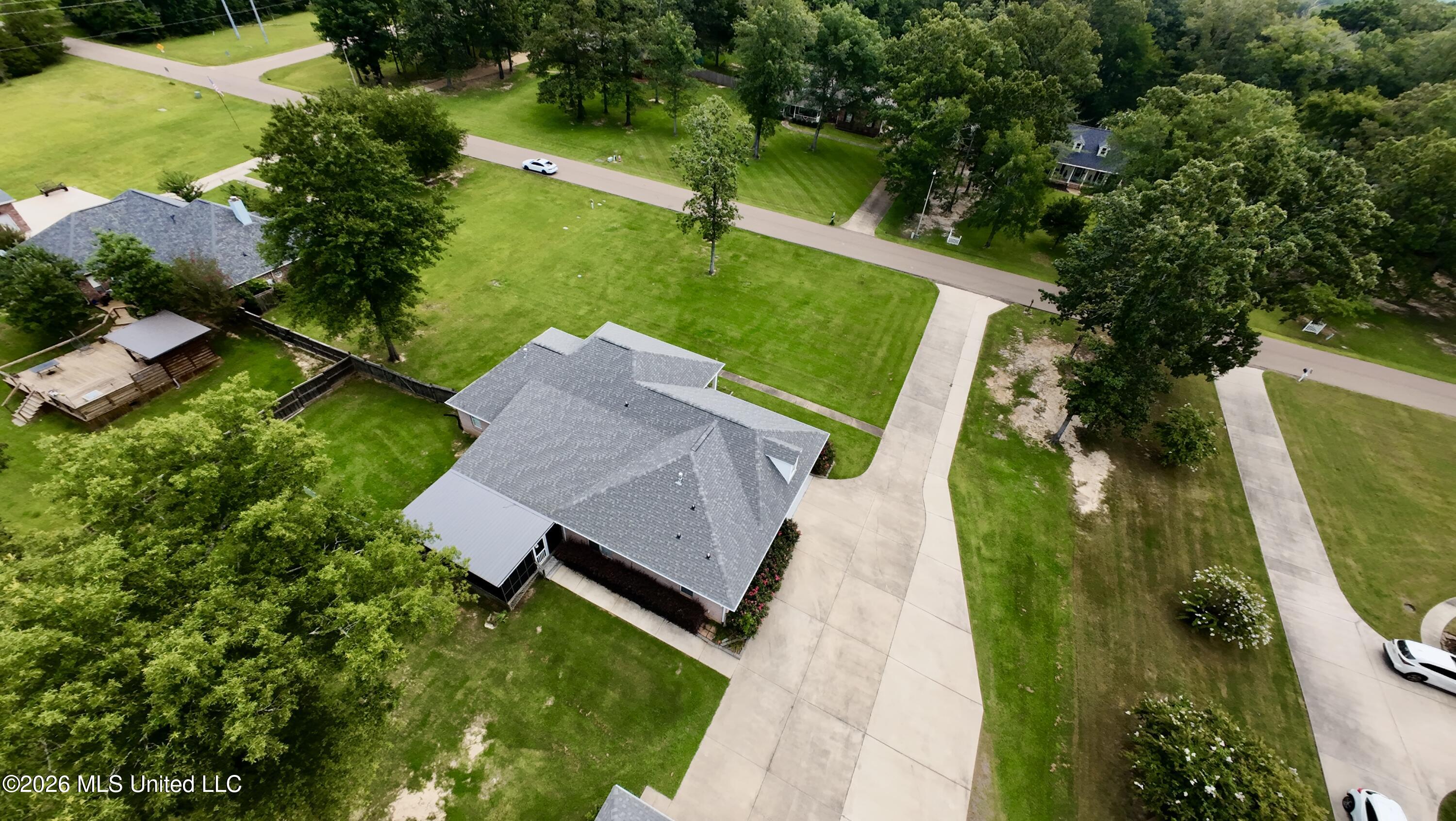 117 Holly Bush Place Brandon, MS 39047 - Photo 65 of 65 DJI_20260703123526_0370_D