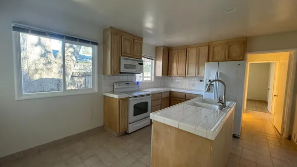 $4,500 | 1217 Awalt Drive, Unit A, Mountain View, CA 94040