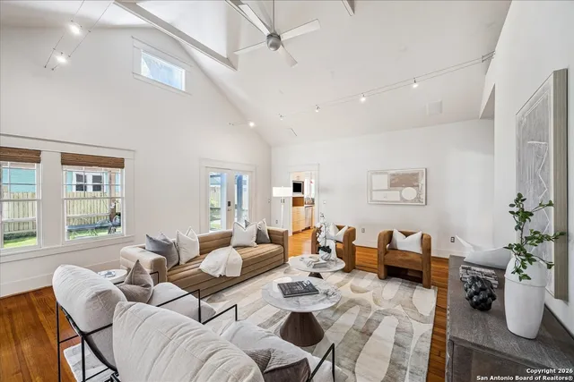 $2,150 | 10216 Fairbanks North Houston Road, Houston, TX 77064