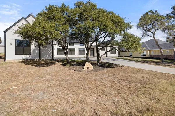 $830,000 | 43 War Bonnet, Wimberley, TX 78676