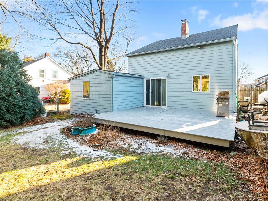121 Melbourn Road Warwick, RI 02886 - Photo 26 of 36 Rear of house