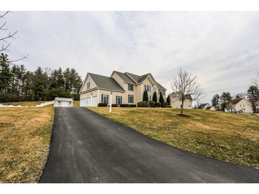 21 Winding Road Bedford, NH 03110 - Photo 2 of 36