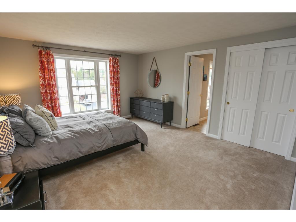 21 Winding Road Bedford, NH 03110 - Photo 26 of 36