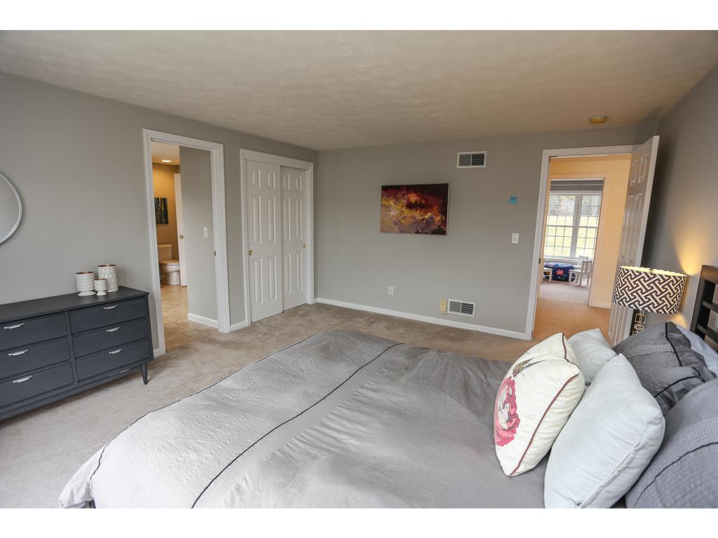 21 Winding Road Bedford, NH 03110 - Photo 27 of 36