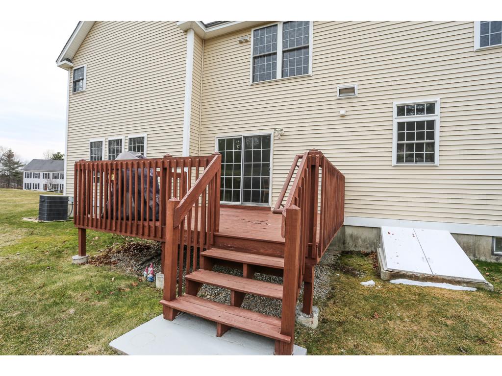 21 Winding Road Bedford, NH 03110 - Photo 35 of 36