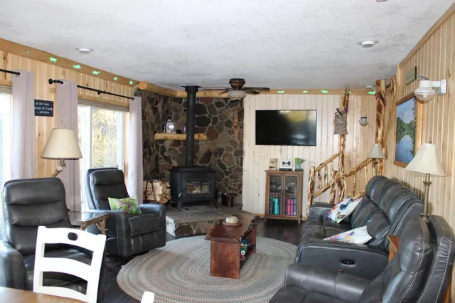 $750,000 | 1339 Tom Lake Road, Hovland, MN 55606