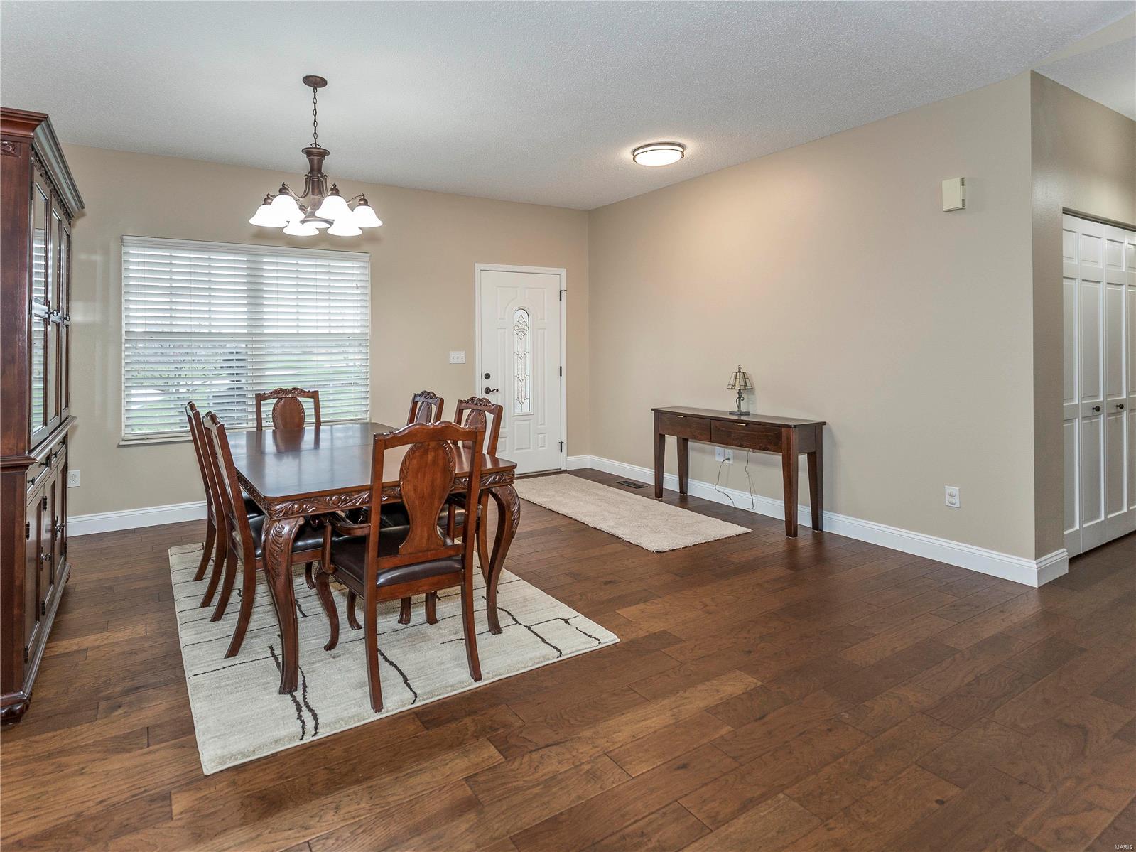 4843 South Hazel Road Edwardsville, IL 62025 - Photo 3 of 49