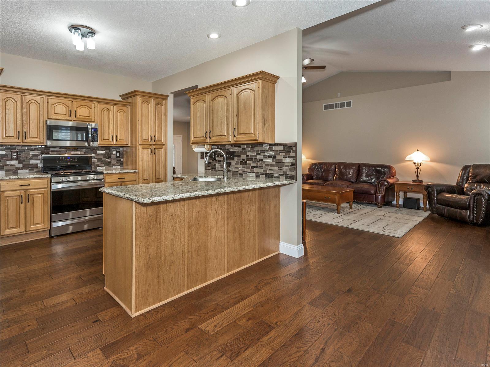 4843 South Hazel Road Edwardsville, IL 62025 - Photo 10 of 49