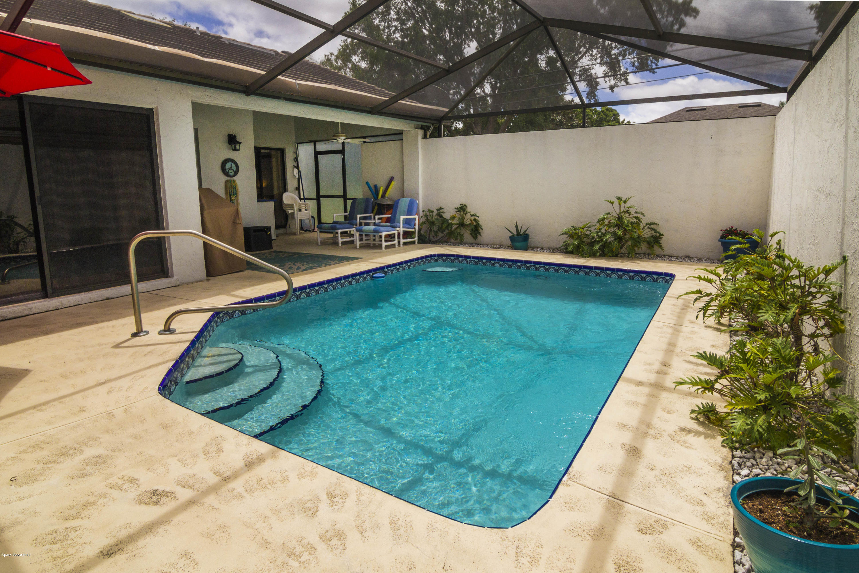 325 Pine Ridge Lane Melbourne, FL 32940 - Photo 3 of 30 IMG_2574
