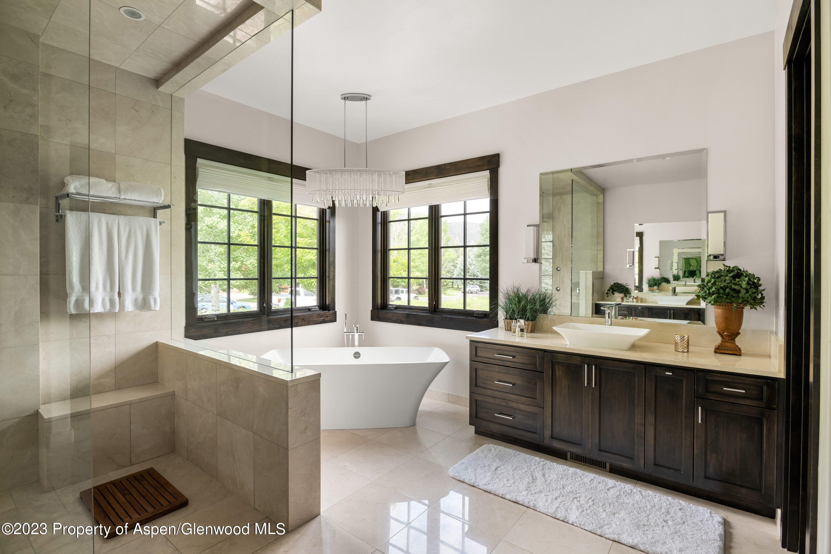 54 Kingfisher Carbondale, CO 81623 - Photo 23 of 39 a large spacious bathroom with a large tub shower and sink
