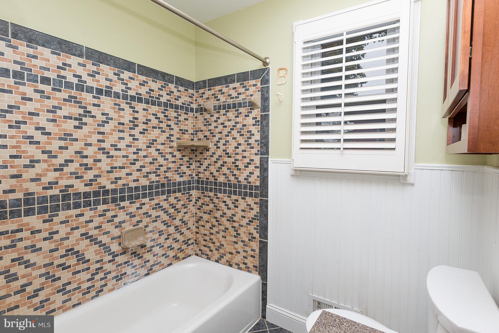 6505 Crestwood Road Baltimore, MD 21239 - Photo 19 of 26 Gallery Image 19