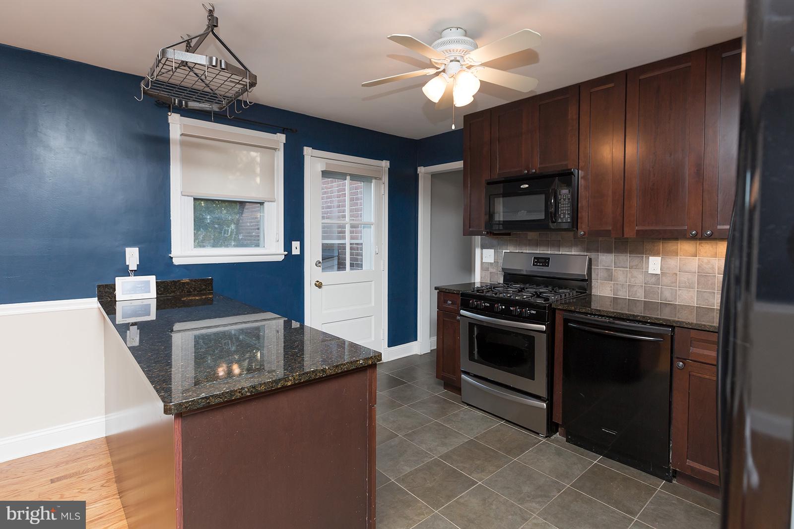 6505 Crestwood Road Baltimore, MD 21239 - Photo 8 of 26 Gallery Image 8