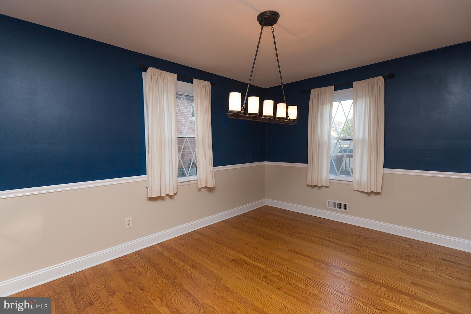 6505 Crestwood Road Baltimore, MD 21239 - Photo 10 of 26 Dining area