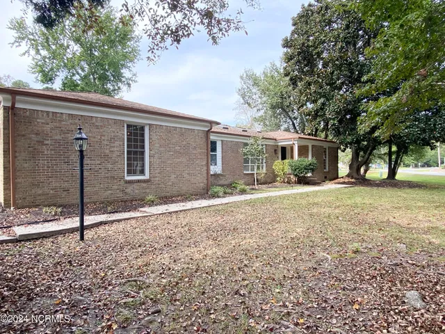 $1,995 | 2 Crane Court Southwest, Calabash, NC 28467