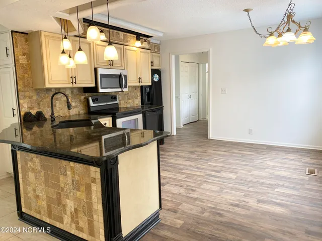 $1,995 | 2 Crane Court Southwest, Calabash, NC 28467