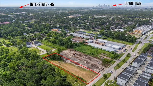 $875,000 | 5728 Wheatley Street, Houston, TX 77091