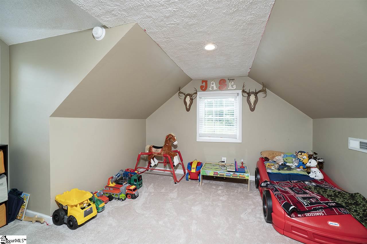 925 Nash Mill Road Fountain Inn, SC 29644 - Photo 12 of 24