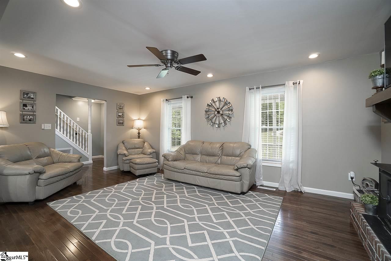 925 Nash Mill Road Fountain Inn, SC 29644 - Photo 6 of 24