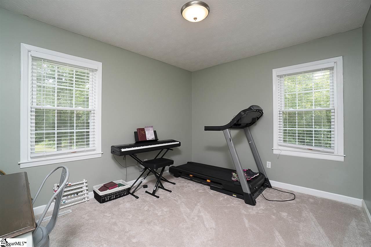 925 Nash Mill Road Fountain Inn, SC 29644 - Photo 10 of 24