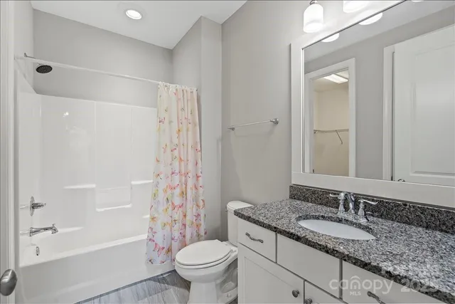 $750,000 | 4243 Island Fox Lane, Denver, NC 28037