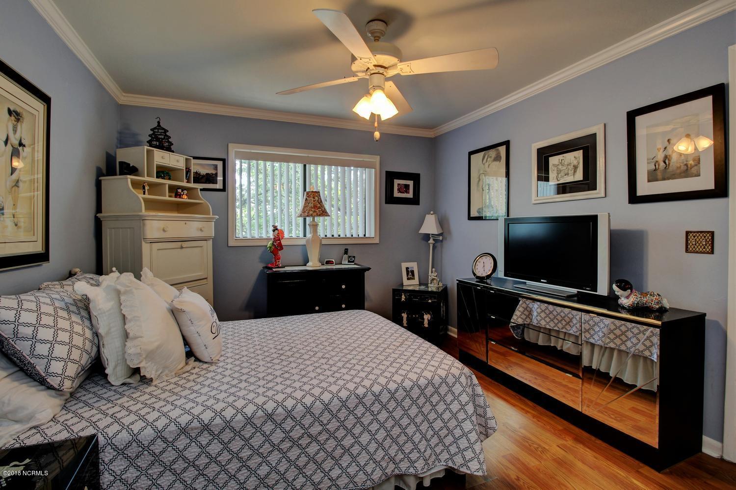 4411 Holly Tree Road, Unit 1007 Wilmington, NC 28412 - Photo 10 of 18 4411 Holly Tree Rd-large-010-14-Master B