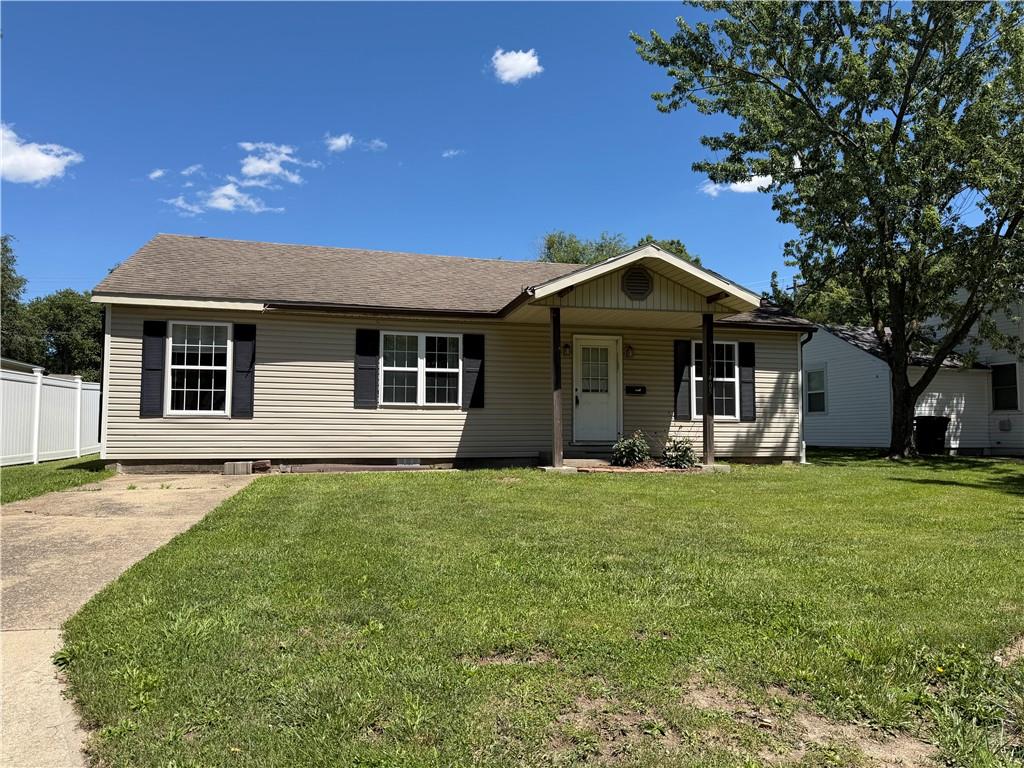 1405 Burnam Road Chillicothe, MO 64601 - Photo 1 of 13