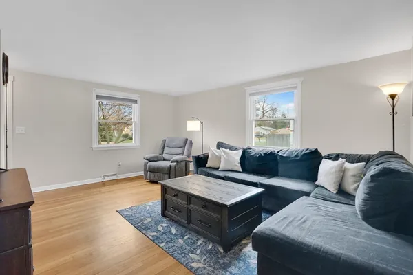 $289,900 | 134 Newhouse Street, Springfield, MA 01118