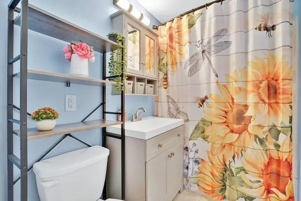 $289,900 | 134 Newhouse Street, Springfield, MA 01118