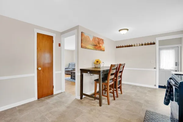 $289,900 | 134 Newhouse Street, Springfield, MA 01118