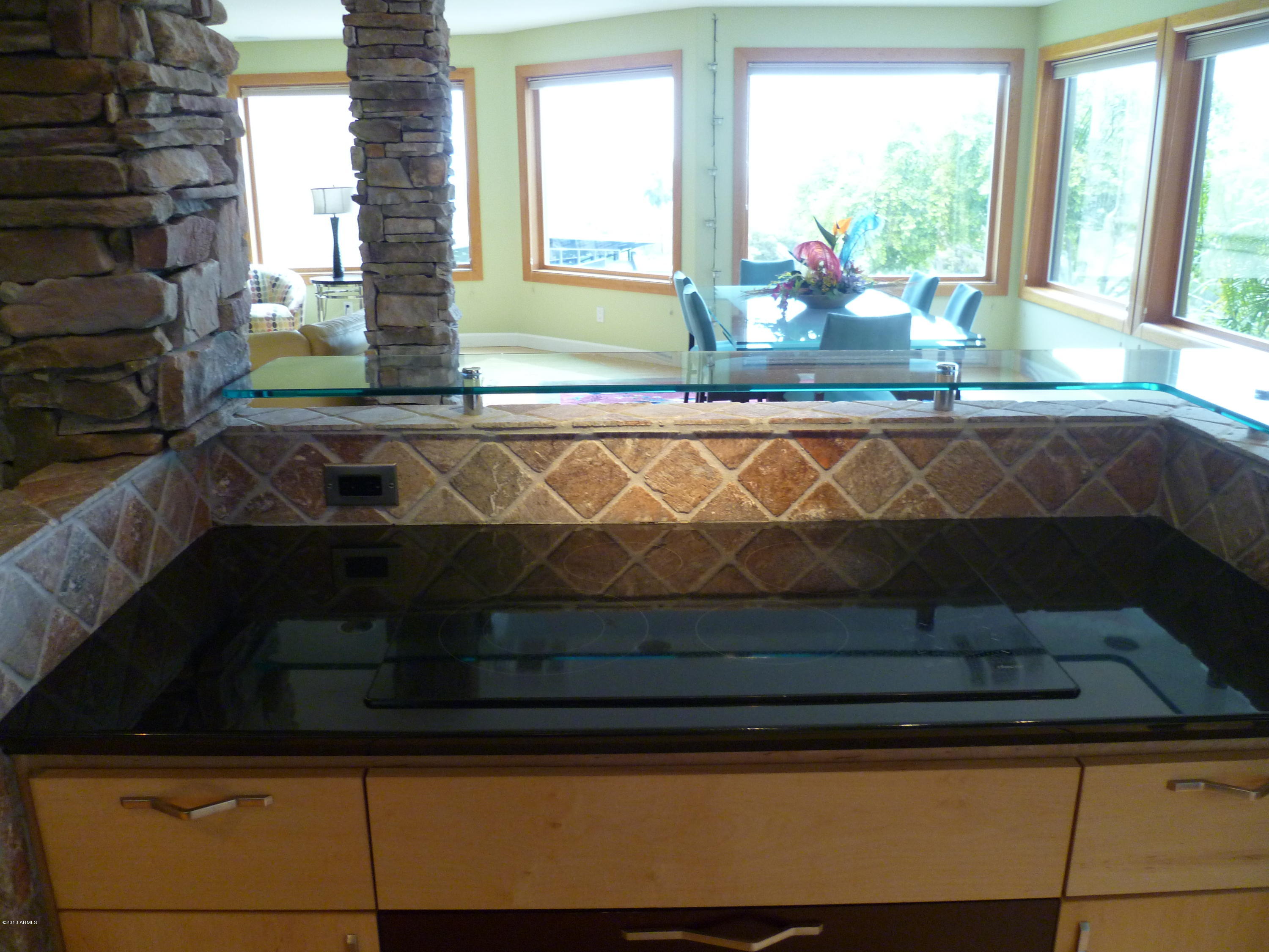 1912 East Mountain View Road Phoenix, AZ 85020 - Photo 22 of 81 Up close-your Dacor cooktop