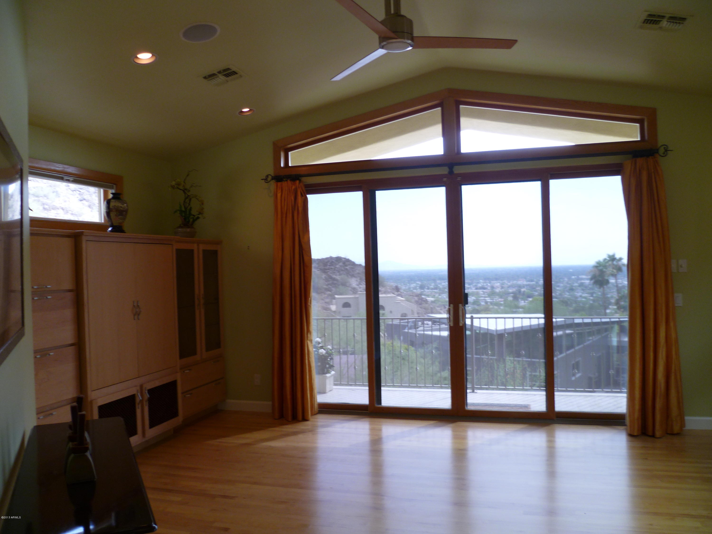 1912 East Mountain View Road Phoenix, AZ 85020 - Photo 69 of 81 P1030701
