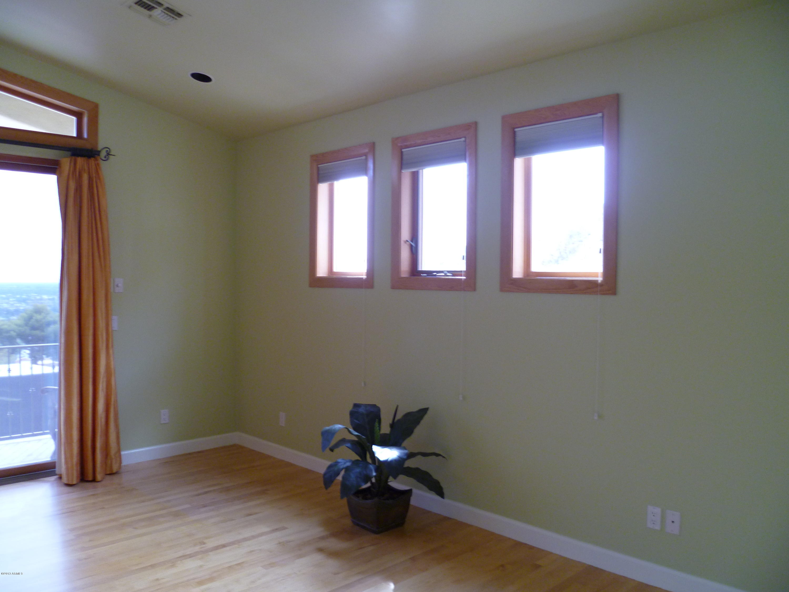 1912 East Mountain View Road Phoenix, AZ 85020 - Photo 70 of 81 P1030702
