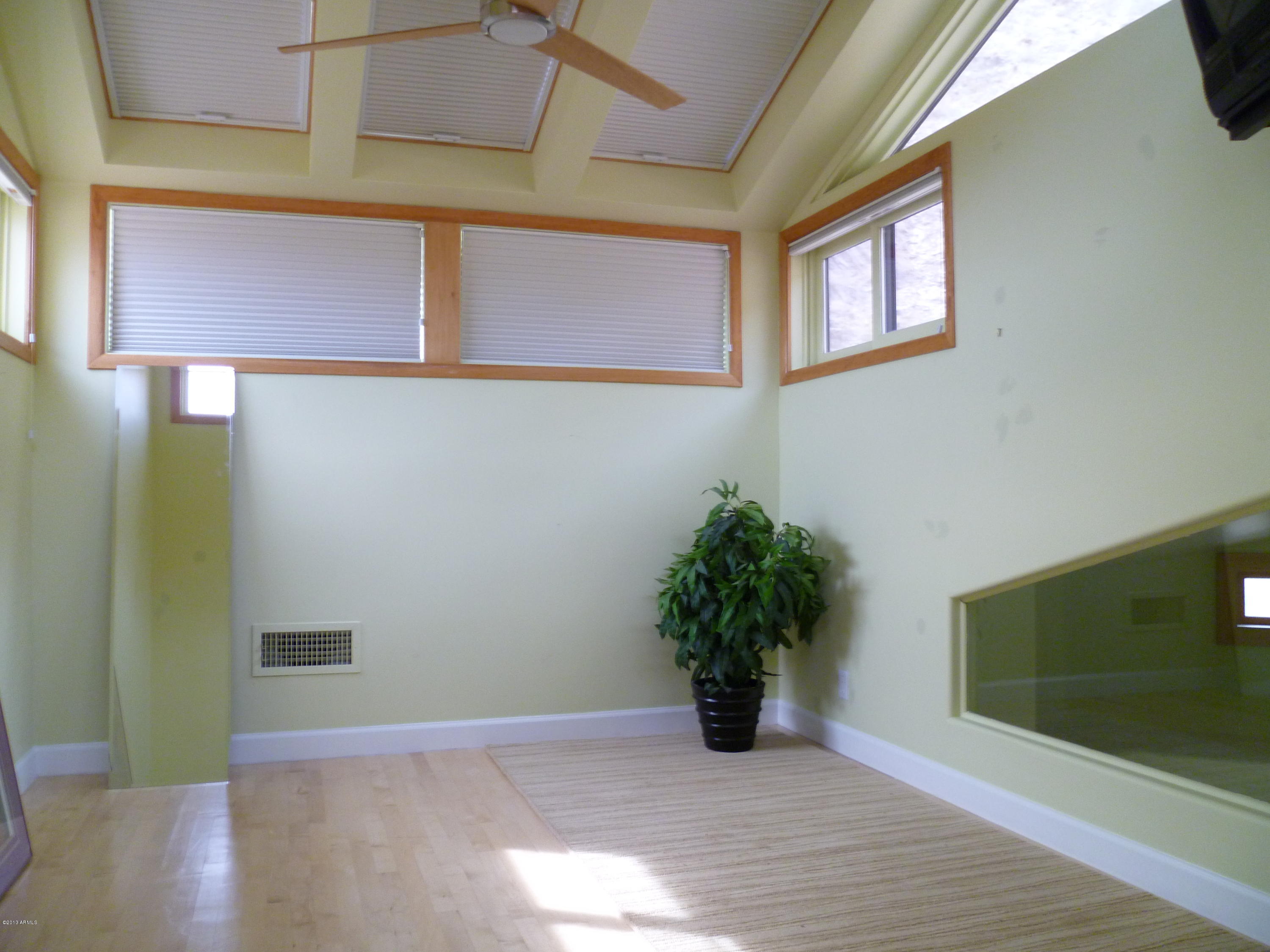 1912 East Mountain View Road Phoenix, AZ 85020 - Photo 71 of 81 P1030704