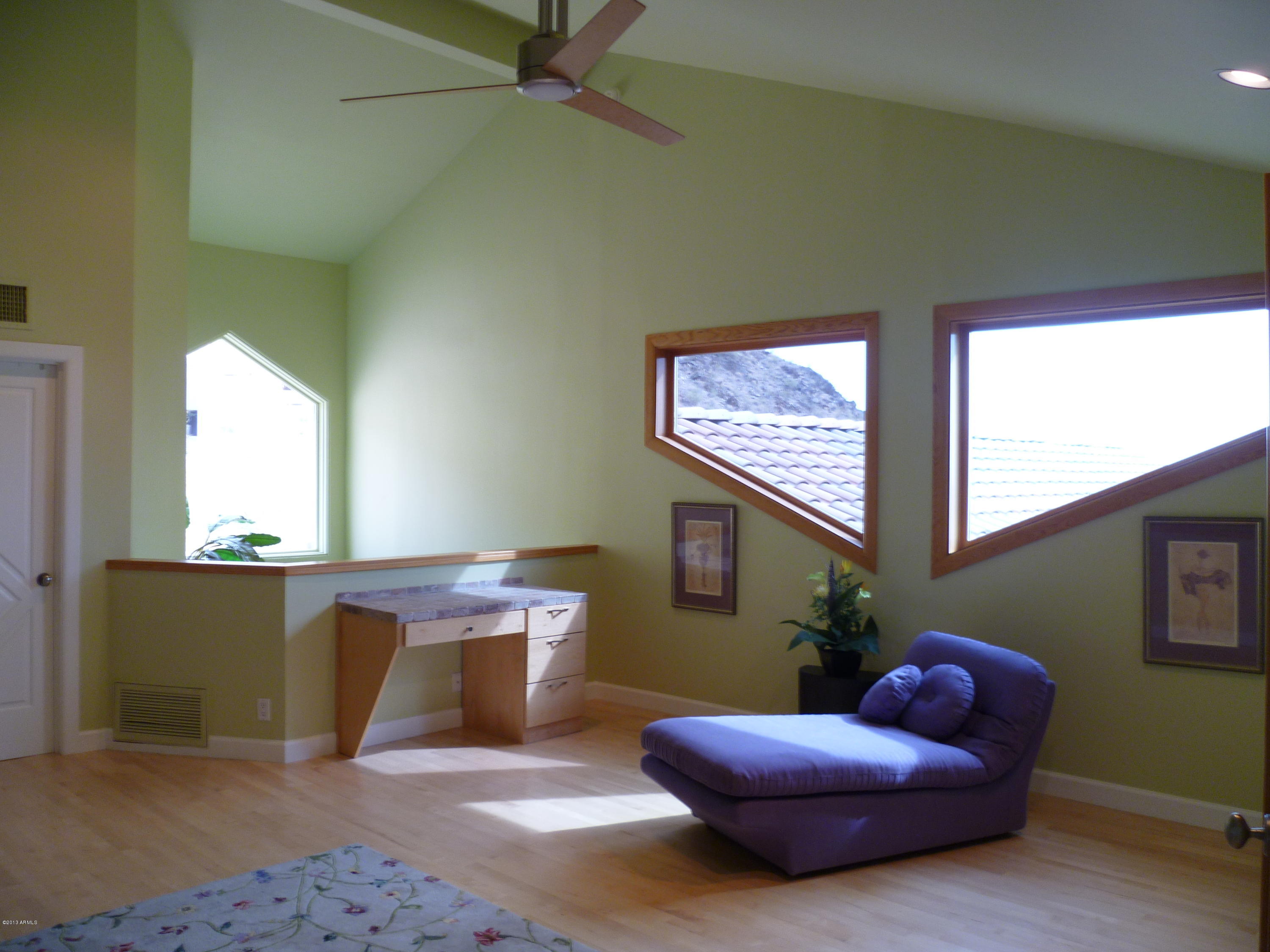 1912 East Mountain View Road Phoenix, AZ 85020 - Photo 73 of 81 P1030706