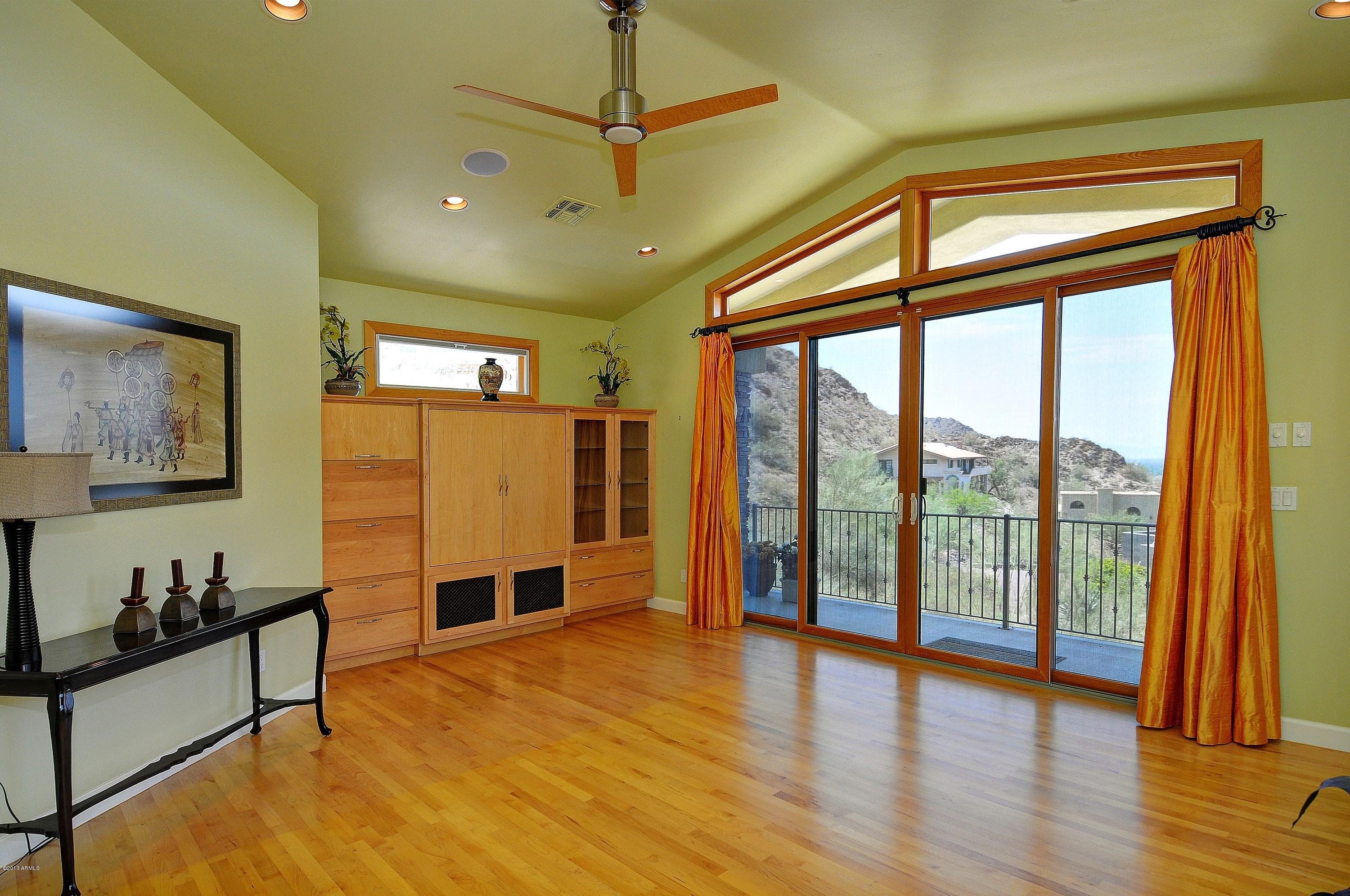 1912 East Mountain View Road Phoenix, AZ 85020 - Photo 9 of 81 010_Master