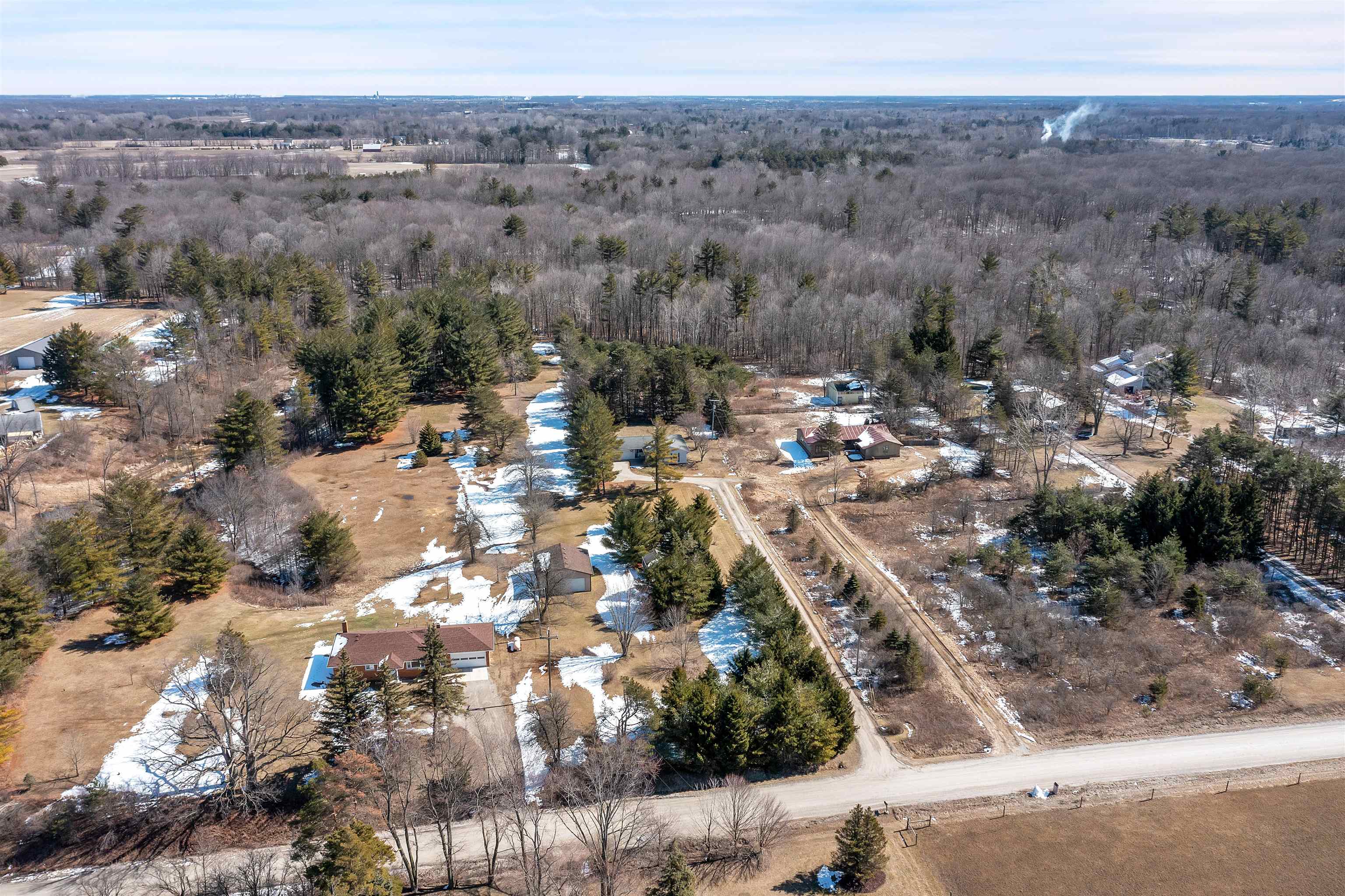 1759 Kennedy Road St. Clair, MI 48079 - Photo 3 of 25 50103354-2.JPG