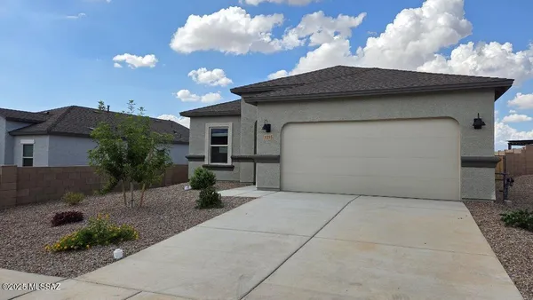 $389,900 | 1092 South Nisbet Place, Vail, AZ 85641