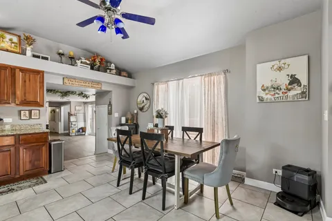 $399,000 | 26735 Highway 173, Antioch, IL 60002