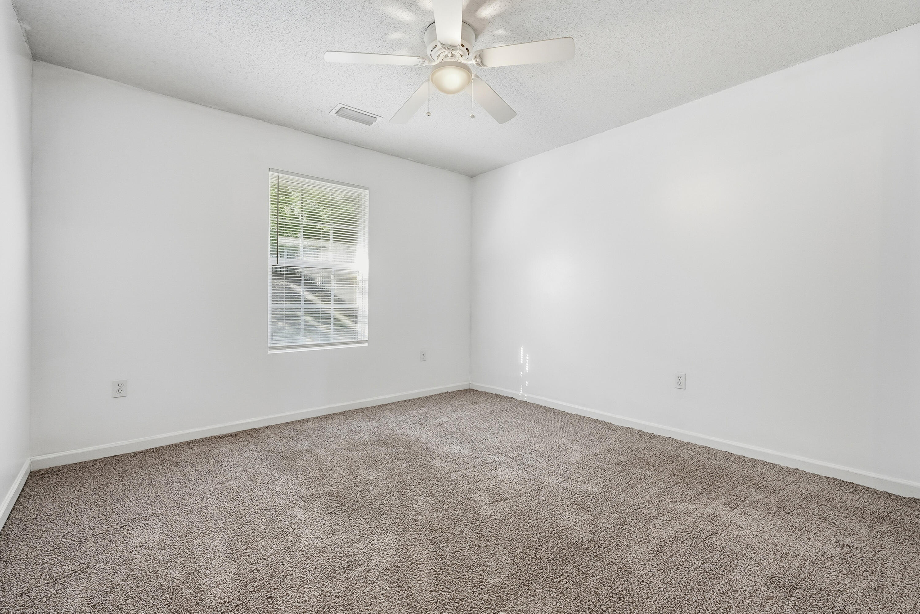 5212 Moore Loop Crestview, FL 32536 - Photo 37 of 47 5212 moore loop-42